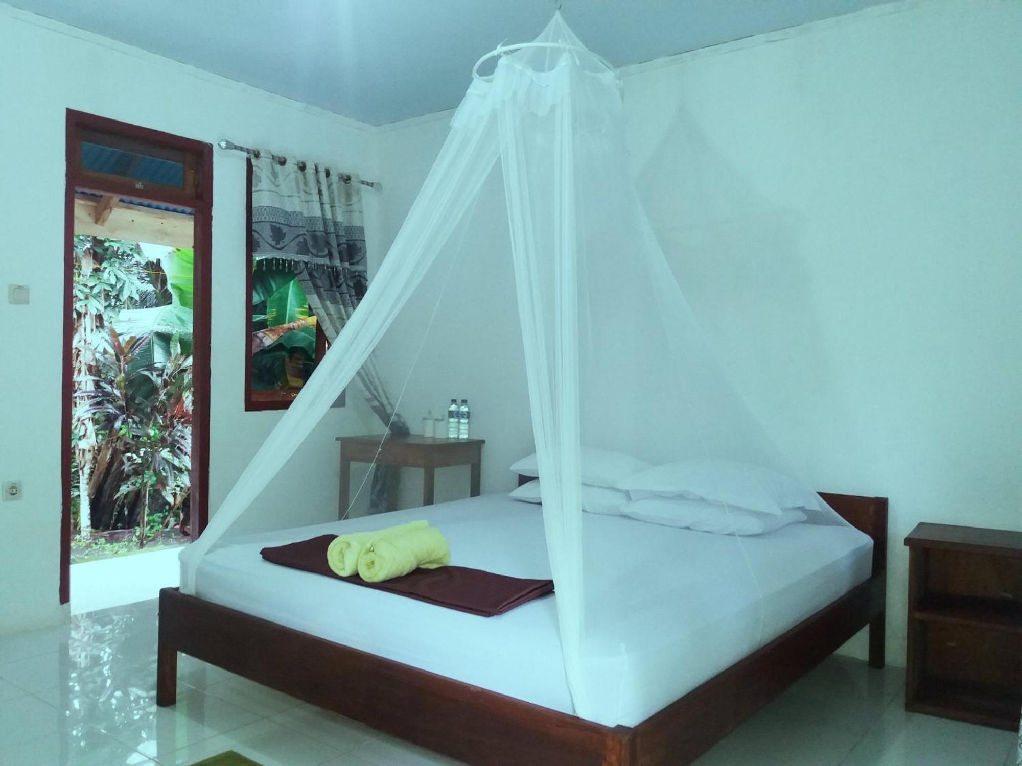 Tangkoko Macaca Hotel Rinondoran ภายนอก รูปภาพ